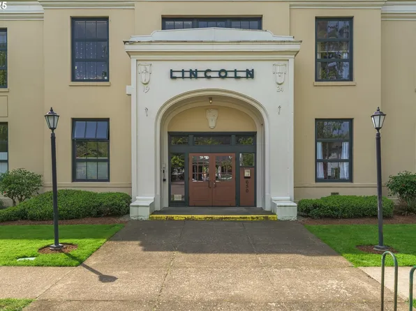 650 W 12th Ave APT 224, Eugene, OR 97402