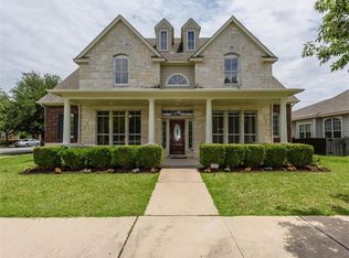 319 Greenside Ln, Georgetown, TX 78633