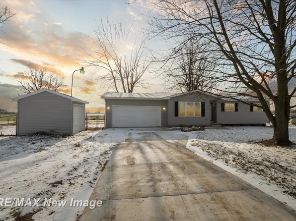 2071 W Henderson Rd, Henderson, MI 48841