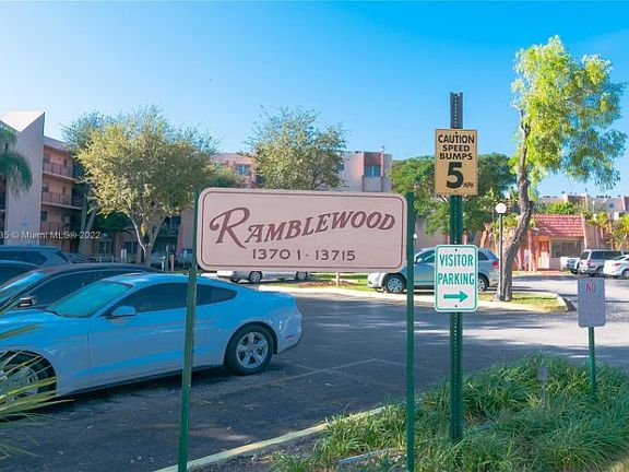 4th image of 13701 Kendale Lakes Cir #B214