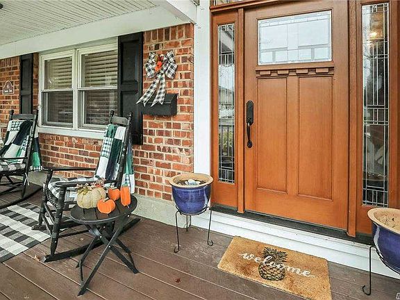 4th image of 46 Simmons Dr