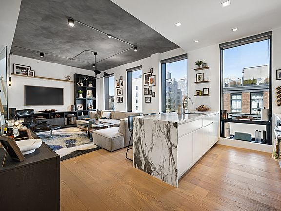 2nd image of 661 Driggs Ave #5B