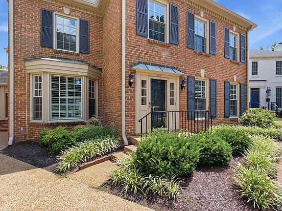 3rd image of 2116 Golf Club Ln