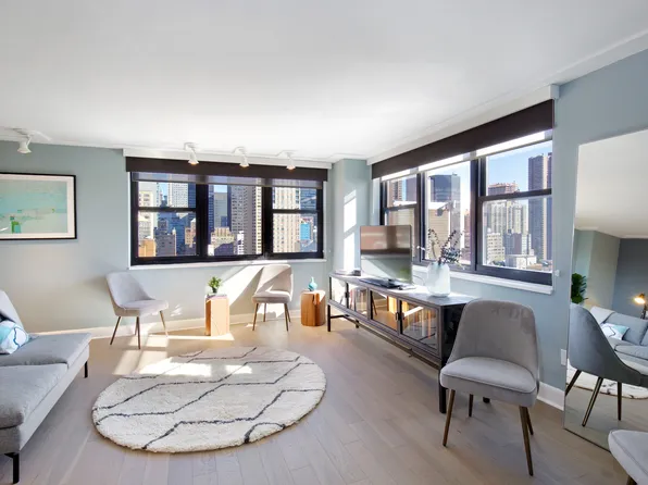 150 East 34th Street image 13 of 36