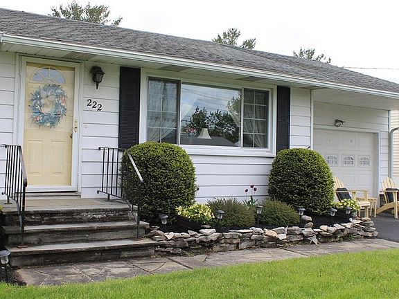 3rd image of 222 Bartlett Ave