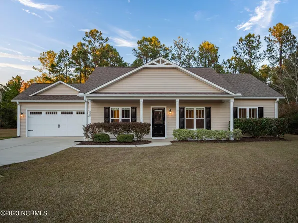 325 Folkstone Road, Holly Ridge, NC 28445