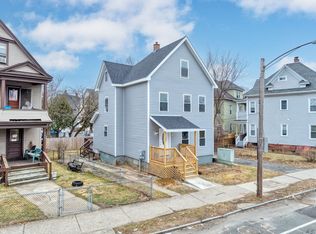 276 Dickinson St, Springfield, MA 01108