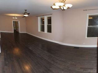 3322 W Hutchinson St #3, Chicago, IL 60618
