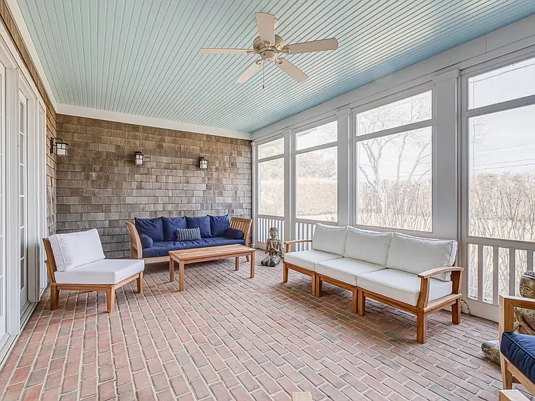 409 Bridge Ln — Photo 27