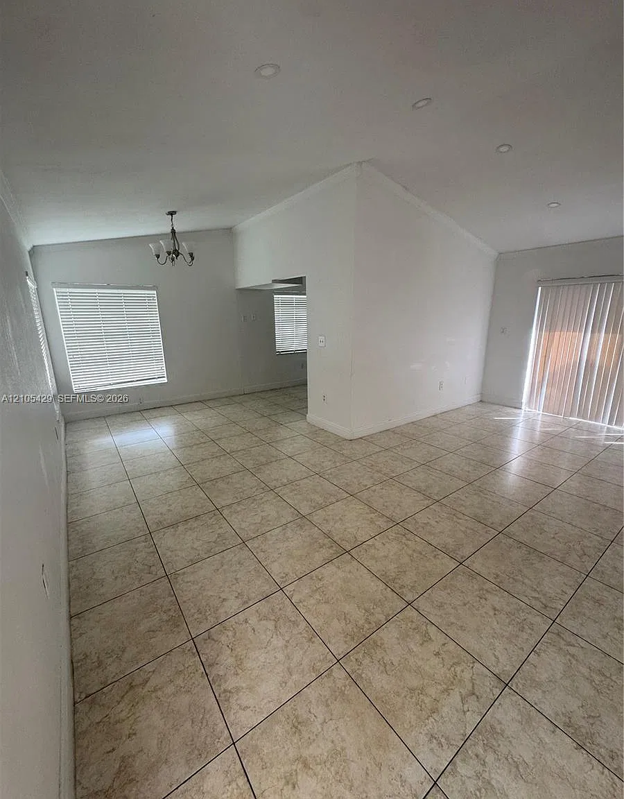 Country Lake Manors Sec 3 — Photo 3