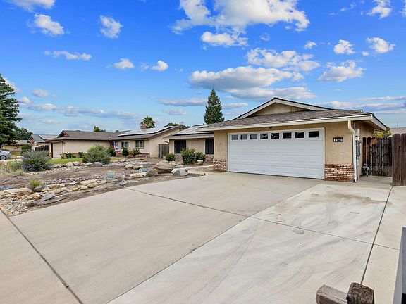 3rd image of 3142 W Sunnyside Court