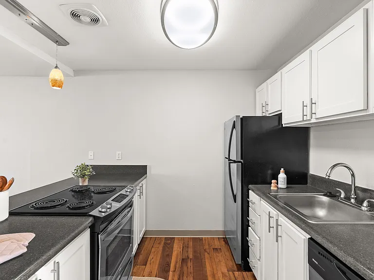 The Aviator Apartments — Photo 48