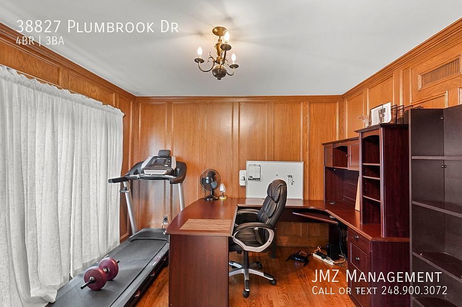 1st image of 38827 Plumbrook Dr