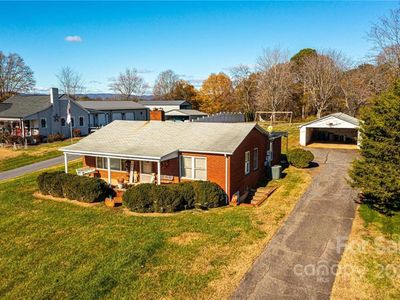 914 W Main Ave, Taylorsville, NC, 28681