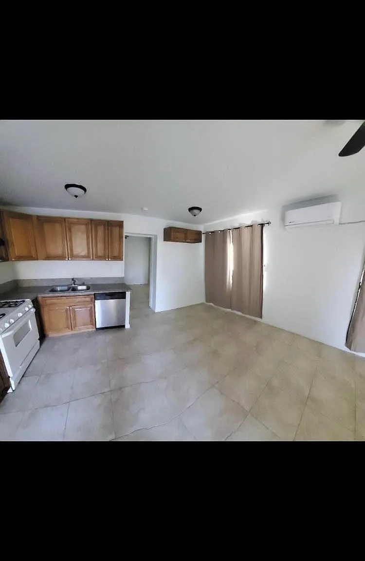 2 bed, 650 sqft, $1,595 — Photo 4