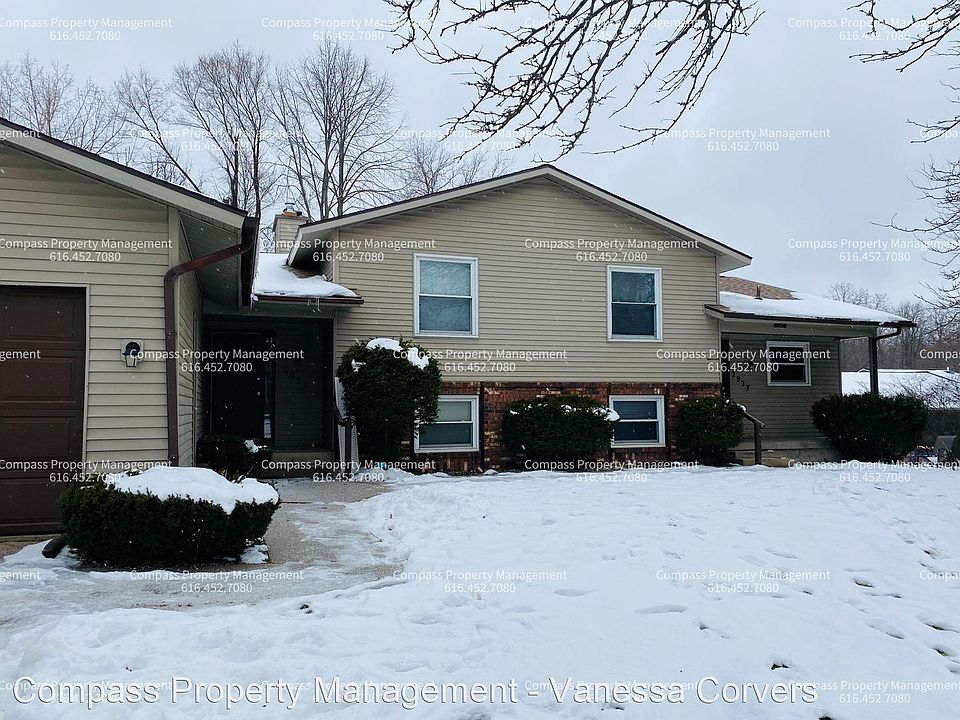 1st image of 2927 Mulford Dr SE