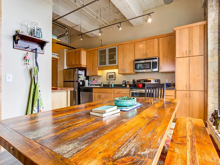 Schmidt's Artist Lofts — Photo 26