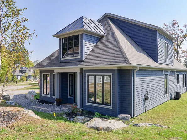 2054 Peninsula Rd, Muskoka Lakes, ON