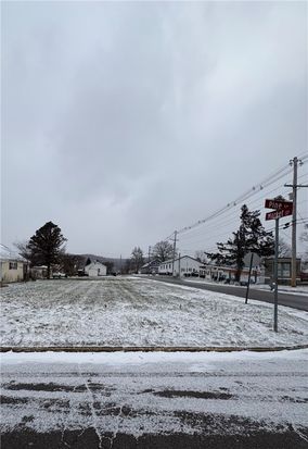 0 Market St, Zelienople, PA 16063