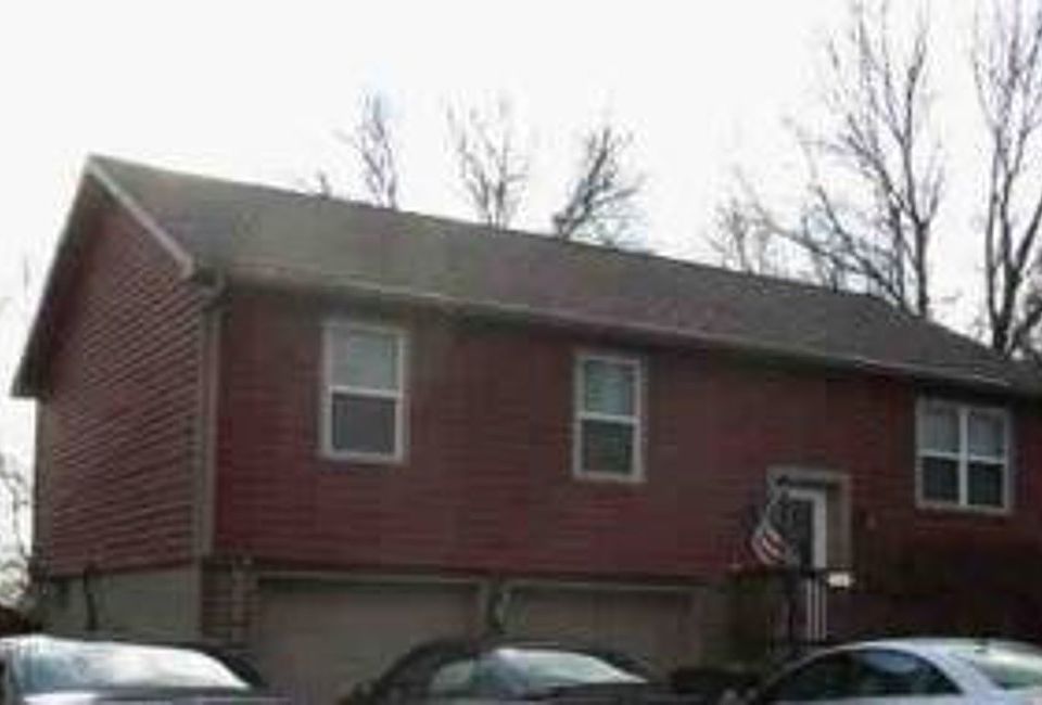 1st image of 2604 NW Kingsridge Dr