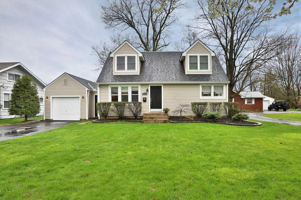 2291 Zollinger Rd photo 1