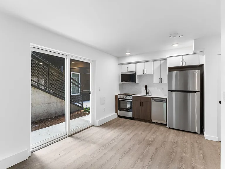 Modern New Construction - Minutes From Downtown Pdx & Ohsu — Photo 26