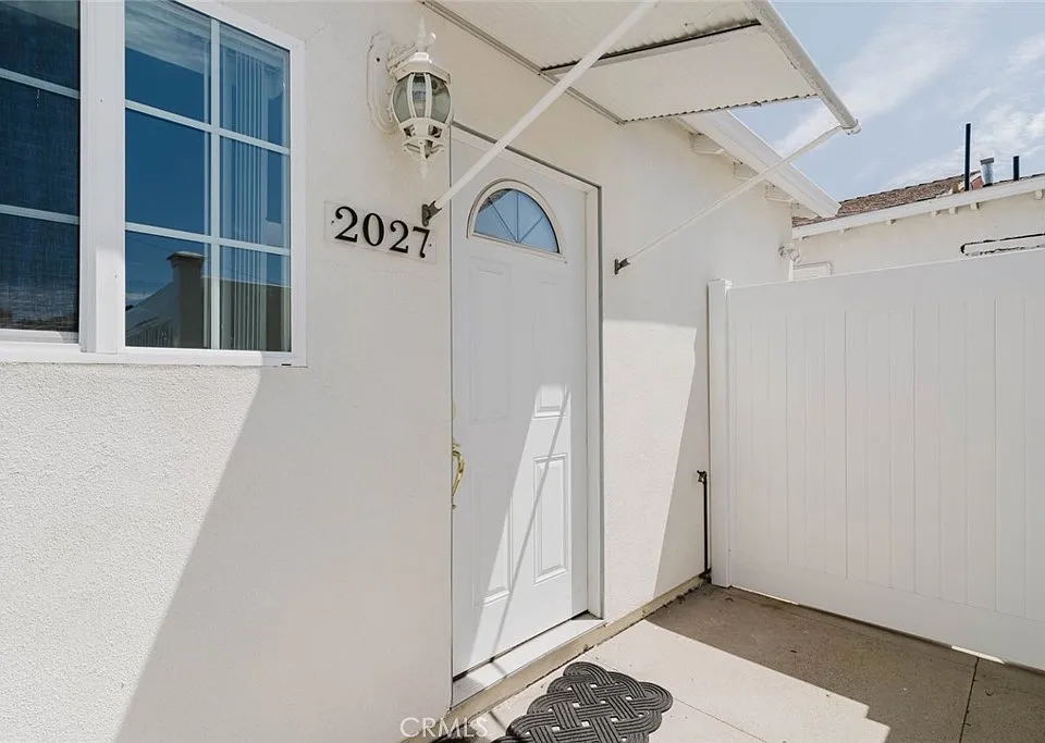 2027 Bonita Ave