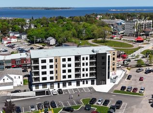 353 Main St #204, Shediac, NB E4P 2E6