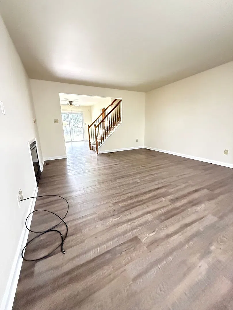 3 Bd / 2.5 Bth Upper Perk Townhome — Photo 3