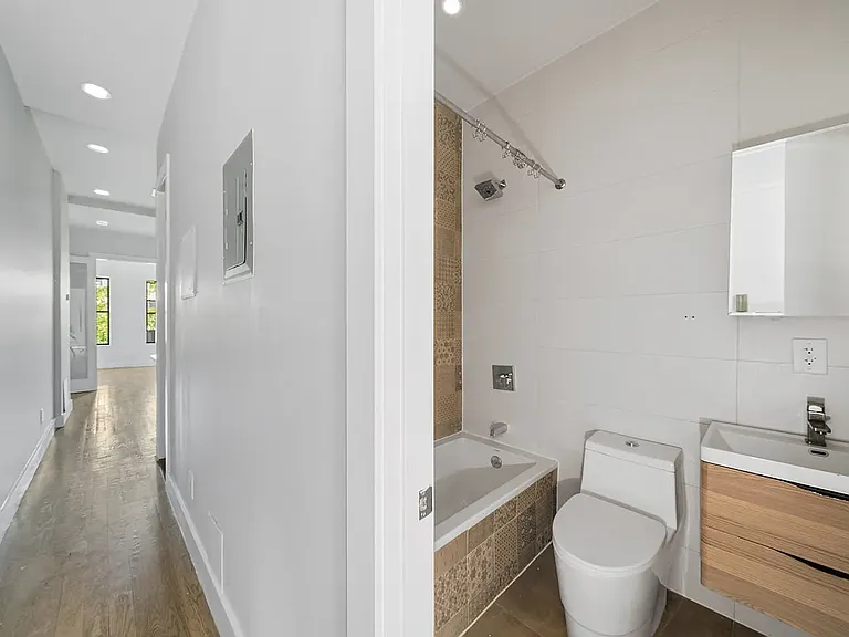 272 Himrod St #2L — Photo 8