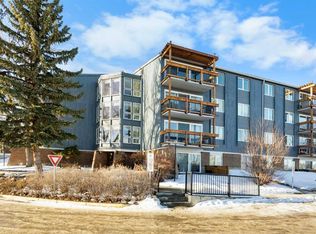 816 S 89th Ave SW #313, Calgary, AB T2V 4N8