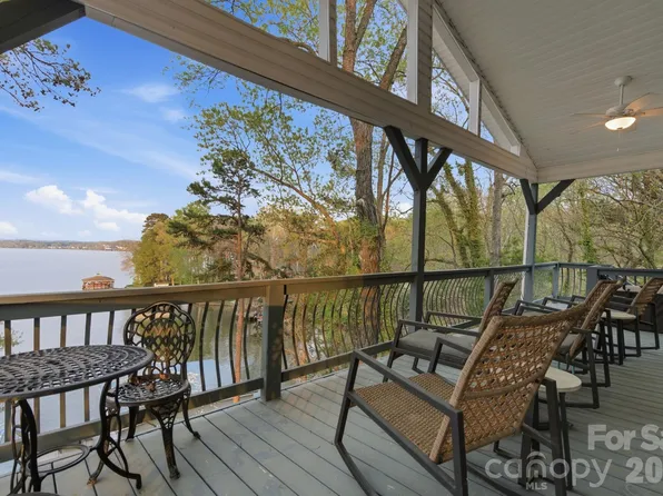 547 Lake Shore Dr, Norwood, NC 28128