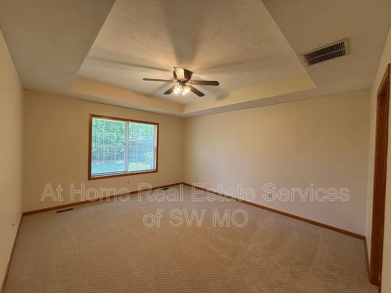 4338 S York Ave — Photo 10