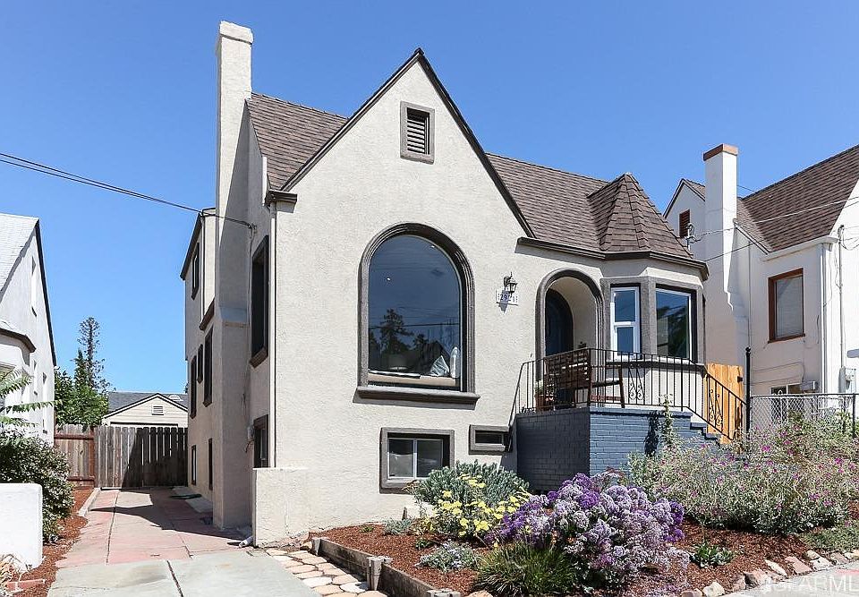 1st image of 2921 76th Ave