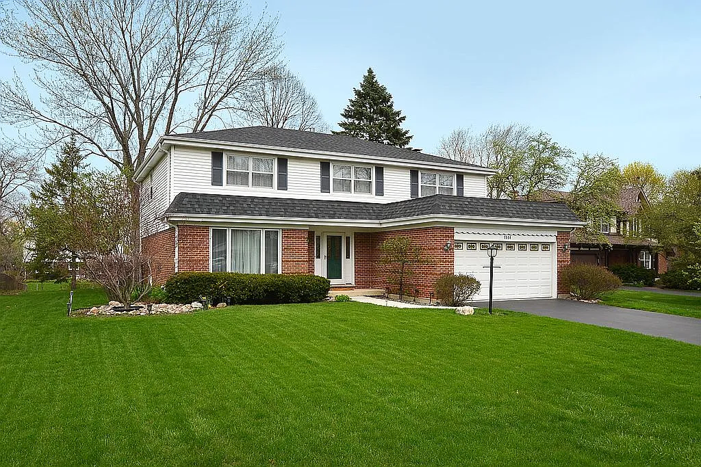 1338 W Saint James Ct photo 1