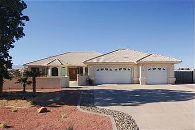 Front with large Courtyard