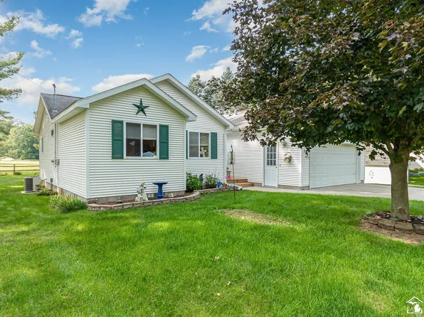 120 White Deer Trl, Prudenville, MI 48651