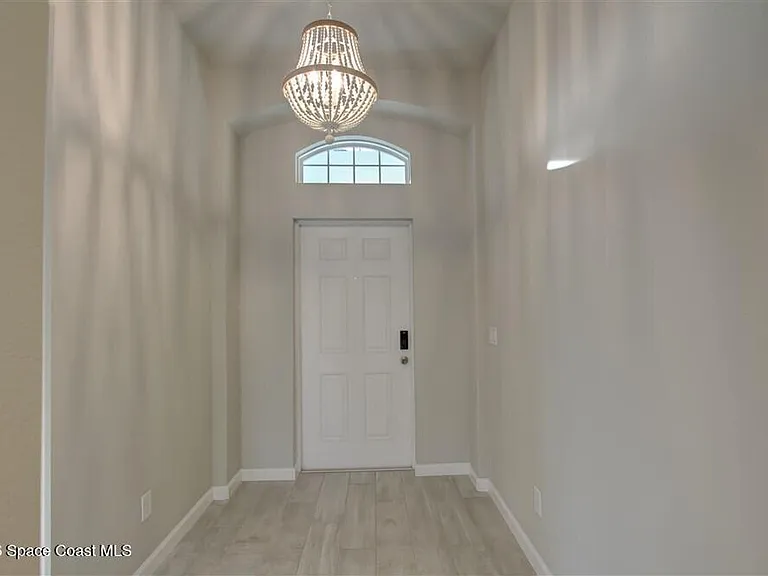 4188 Trovita Cir W — Photo 6