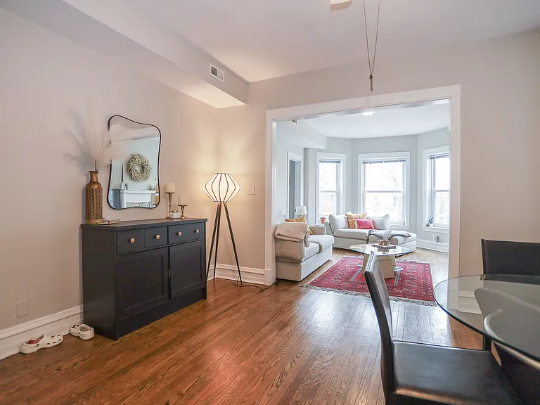 1315 W Eddy St #3 — Photo 6