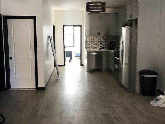 5th image of 972 Dumont Ave #1