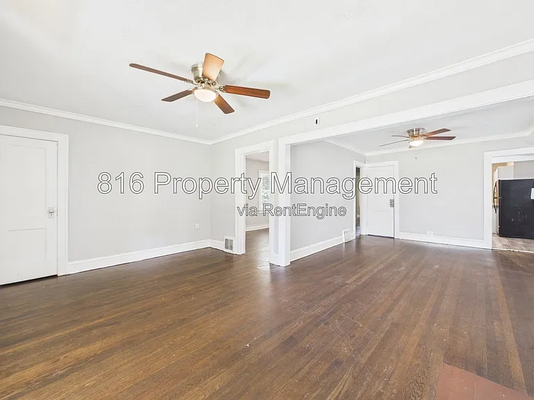 5127 Olive St — Photo 4