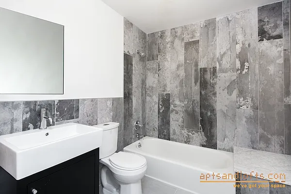 Rented by aptsandlofts.com | media 29