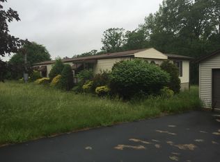 337 Spring Hill Dr, Hunlock Creek, PA 18621