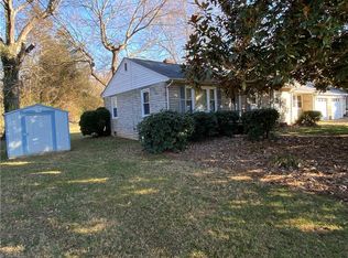 5683 Windy Hill Dr, Winston Salem, NC 27105