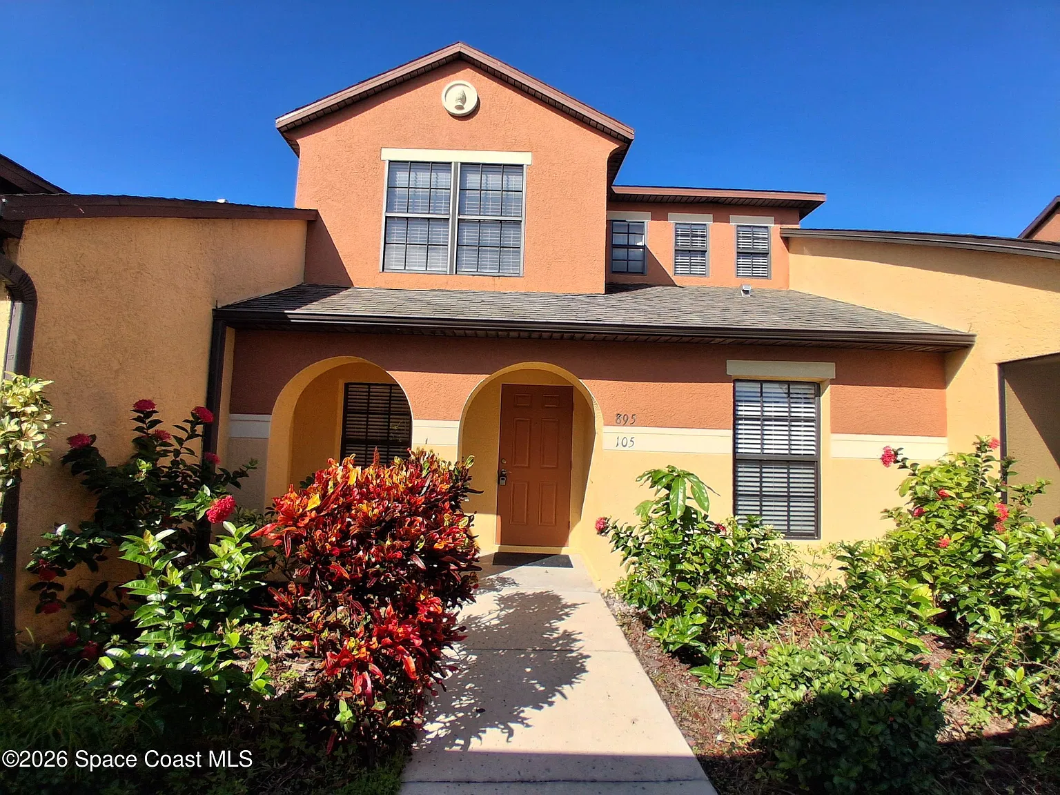 3 bed, 2.0 bath, 1277 sqft, $1,950 — Photo 1