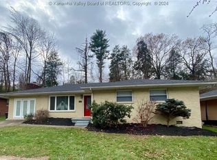 885 Norwood Rd, Huntington, WV 25705