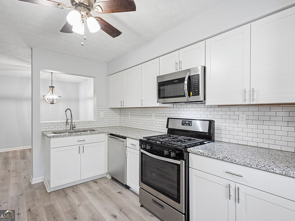 1st image of 6430 Oakleaf Way