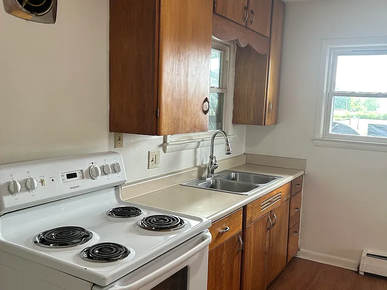 720 N Main St #2 — Photo 13