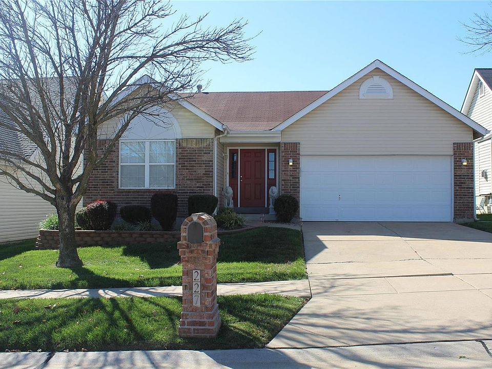 1st image of 227 Behlmann Meadows Way