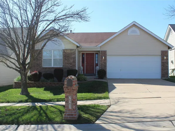 227 Behlmann Meadows Way, Florissant, MO 63034